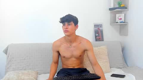 Snapshot of loganoficialx chatting on September 2025 08:58:02 AM loganoficialx online show from September 2025 08:58:02 AM