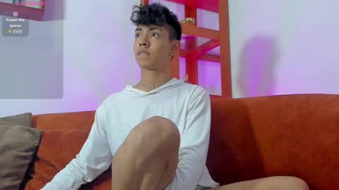 Snapshot of logantwink18 chatting on September 2025 09:38:02 PM logantwink18 online show from September 2025 09:38:02 PM