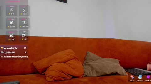 Snapshot of logantwink18 chatting on September 2025 12:20:01 PM logantwink18 online show from September 2025 12:20:01 PM