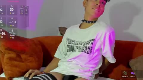 Snapshot of logantwink18 chatting on October 2025 05:44:02 PM logantwink18 online show from October 2025 05:44:02 PM