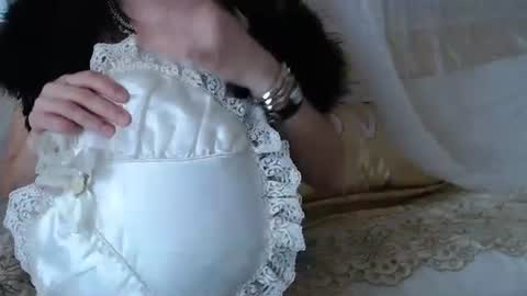 Snapshot of lokagold chatting on March 2025 07:15:01 AM Lilu online show from March 2025 07:15:01 AM