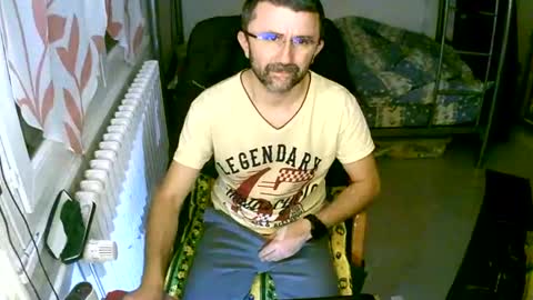 Snapshot of lokoum39 chatting on December 2024 06:14:01 PM lokoum39 online show from December 2024 06:14:01 PM