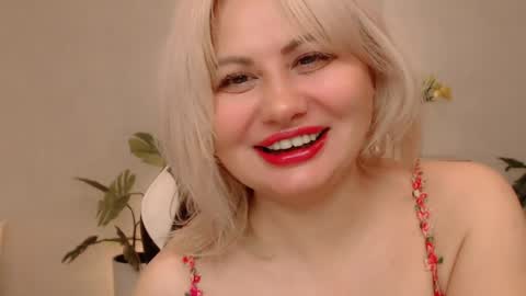  Lola  online show from April 2026 06:07:02 AM