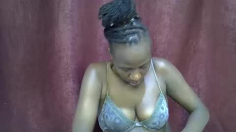 Snapshot of lola_beib chatting on April 2026 04:04:01 AM lola_beib online show from April 2026 04:04:01 AM