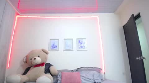 Lola Calypso online show from April 2026 04:46:01 AM