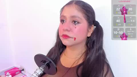 Snapshot of lola_clit chatting on October 2025 11:42:01 AM lola online show from October 2025 11:42:01 AM