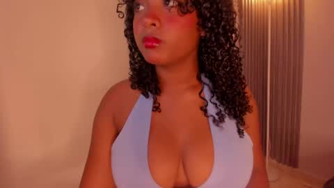 Snapshot of lola_doll7 chatting on May 2026 01:40:01 PM marxi love online show from May 2026 01:40:01 PM