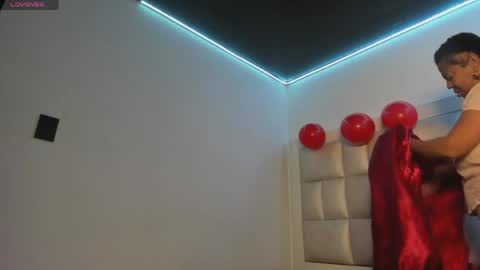 lola_js online show from May 2026 11:59:02 AM