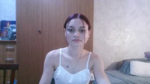 Snapshot of lola_sweetglow chatting on June 2026 07:51:02 PM lola_sweetglow online show from June 2026 07:51:02 PM