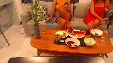 Snapshot of lolaaelita chatting on January 2026 01:37:02 PM Lola online show from January 2026 01:37:02 PM