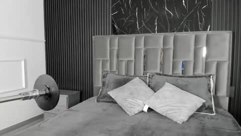 Lola Angel online show from January 2026 08:03:01 PM