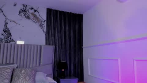 Lola Angel online show from May 2026 12:40:02 AM