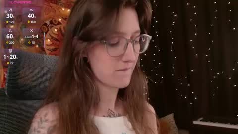 lolami_ online show from June 2026 07:25:01 AM