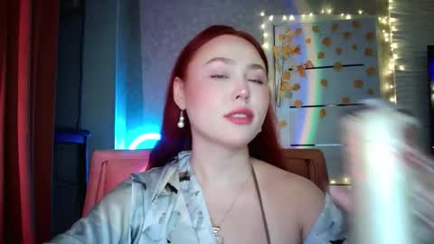 Lola online show from October 2025 01:07:01 PM