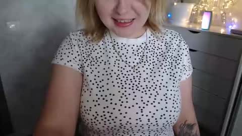 Snapshot of lolamyr chatting on May 2026 06:07:02 AM kiss online show from May 2026 06:07:02 AM