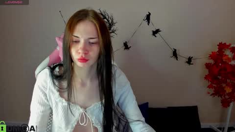 Lola online show from November 2025 09:20:01 AM