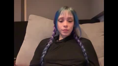 Snapshot of lole6913 chatting on November 2025 06:01:02 AM lole online show from November 2025 06:01:02 AM