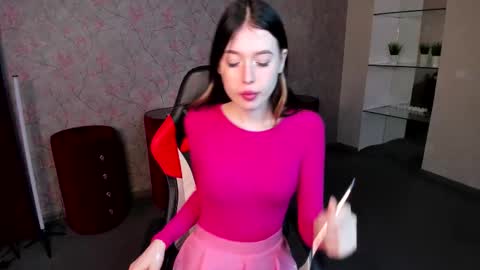 Snapshot of lolla_awesome chatting on September 2025 07:52:02 AM Lolla online show from September 2025 07:52:02 AM