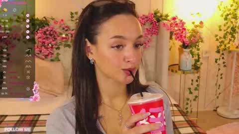 Lolly online show from October 2025 05:08:01 AM