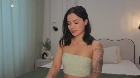 Snapshot of lolly_turner chatting on July 2026 04:04:01 AM lolly_turner online show from July 2026 04:04:01 AM