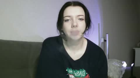 Snapshot of lollylol11 chatting on November 2025 03:44:02 PM Lilly online show from November 2025 03:44:02 PM