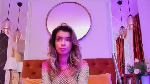 Lolly. online show from November 2025 08:00:01 PM