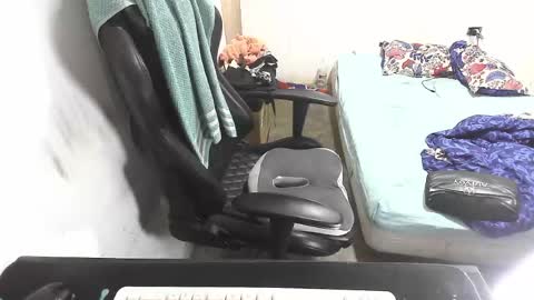 Snapshot of long_dick_boy_ chatting on April 2026 01:01:01 AM Marvin Santiago online show from April 2026 01:01:01 AM