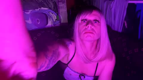 Snapshot of longbeachcd69 chatting on January 2025 12:03:01 PM longbeachcd69 online show from January 2025 12:03:01 PM