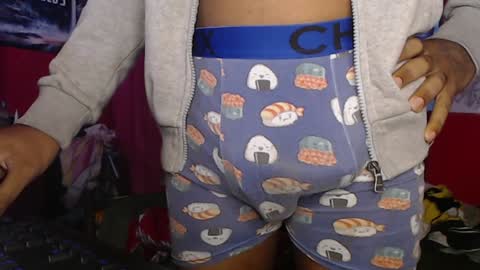 Snapshot of longdickservice01 chatting on February 2025 10:29:01 AM professionalbreastsucker online show from February 2025 10:29:01 AM