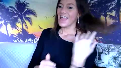 Snapshot of longlegstammy chatting on October 2025 06:37:01 PM Cutenurse91 online show from October 2025 06:37:01 PM