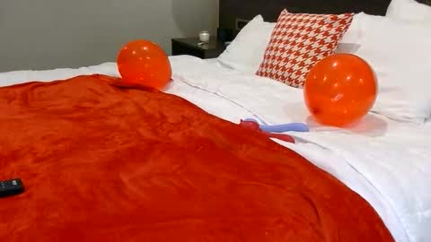 Snapshot of longlegstammy chatting on December 2025 11:21:02 PM Cutenurse91 online show from December 2025 11:21:02 PM