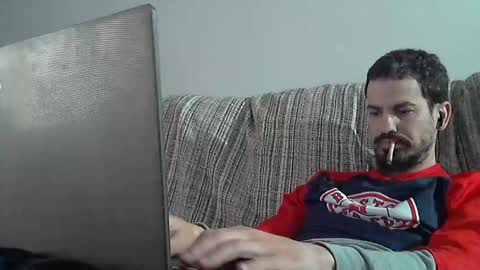 Snapshot of longnight5 chatting on February 2025 04:17:02 PM Alejandro Rulitos Twitter longnight55 Intagram 5longnight5 online show from February 2025 04:17:02 PM