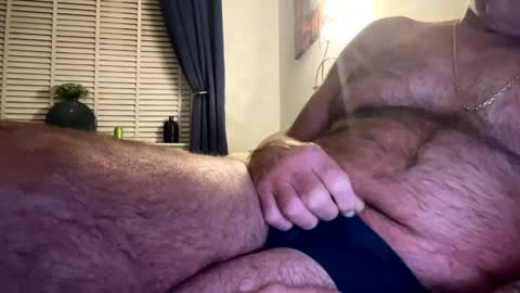 Snapshot of longshank09 chatting on February 2025 02:06:02 AM longshank09 online show from February 2025 02:06:02 AM