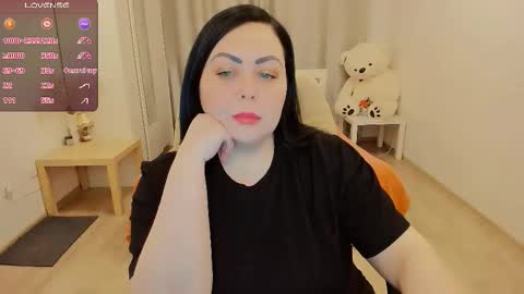 Nina online show from December 2025 03:10:01 PM