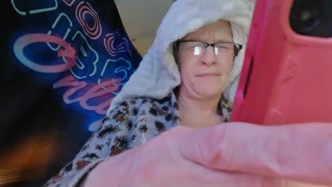 Londoncashmere69  online show from December 2024 02:42:01 AM