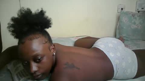 Snapshot of lonybrown chatting on April 2026 05:41:02 PM lonybrown online show from April 2026 05:41:02 PM