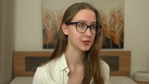 Hanna online show from March 2025 07:37:01 PM