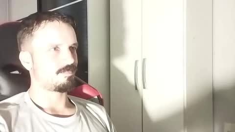 Snapshot of lookaz4010 chatting on March 2025 12:39:02 PM Lucas online show from March 2025 12:39:02 PM