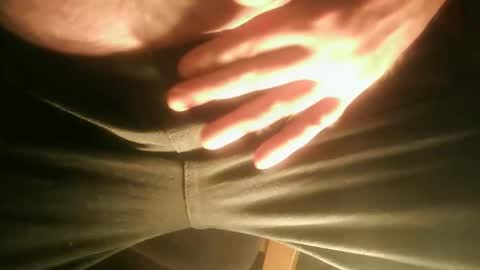 Snapshot of looking_and_hoping chatting on October 2025 06:30:01 PM Daddy gets HARD online show from October 2025 06:30:01 PM