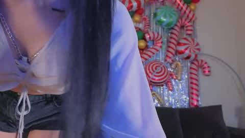 Luna online show from January 2026 08:35:01 PM