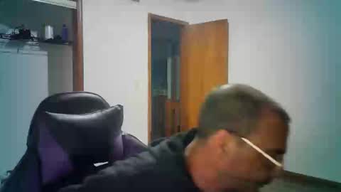 Snapshot of loquitis6969952430 chatting on November 2025 07:30:01 PM loquitis6969952430 online show from November 2025 07:30:01 PM