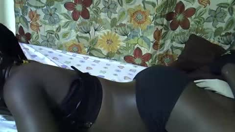 lora_amor online show from February 2026 02:43:01 AM