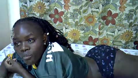 Snapshot of lora_amor chatting on June 2026 11:51:02 PM lora_amor online show from June 2026 11:51:02 PM