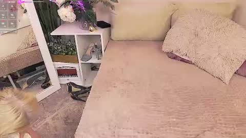 Lora online show from July 2026 10:39:01 AM