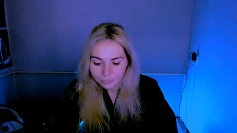 Lora online show from April 2026 02:25:02 AM