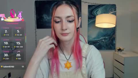 Lora online show from October 2025 11:27:01 AM