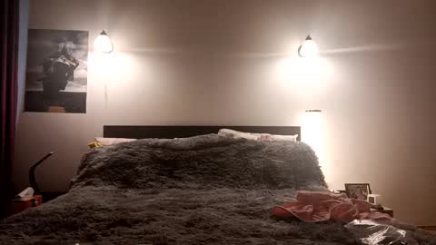 Lora online show from December 2024 12:54:02 PM