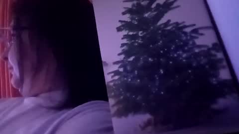 Lora online show from December 2024 05:13:01 PM