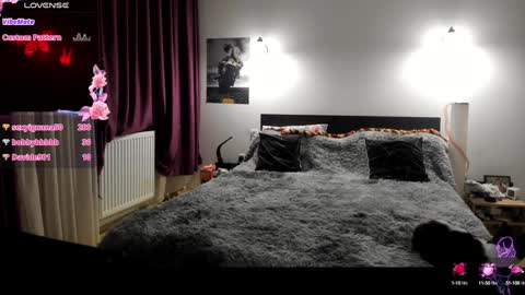 Lora online show from December 2024 04:30:01 PM