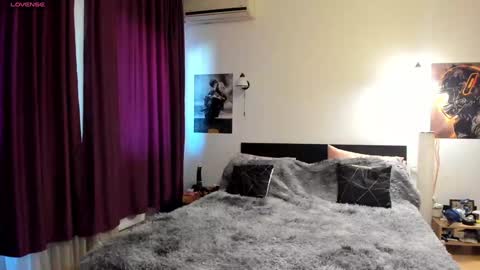 Lora online show from January 2025 10:57:01 AM